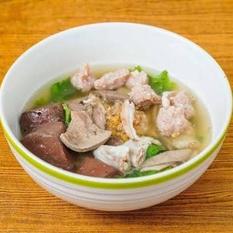 บ้านโต้ง ต้มเลือดหมู โจ๊ก By Tewick ต้มเลือดหมู