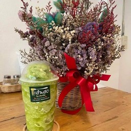 Yellow & Green smoothie ( Pineapple&Sweet Basil )