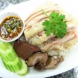 ผัดน้ำตาไหล ฮาลาล โชคชัย 4