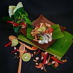 ตำไหลบัวกุ้งสดที่ลวกสุก