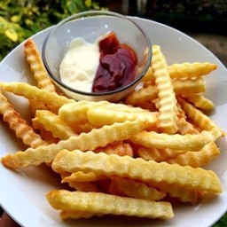 เฟรนซ์ฟรายส์ทอดหยัก (M)