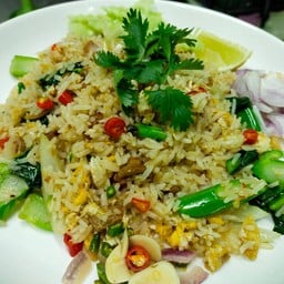 ข้าวผัดปลาอินทรีเค็ม