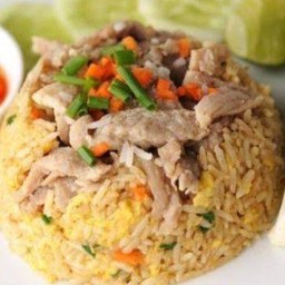 ข้าวผัดหมู
