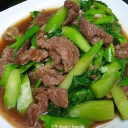 คะน้าเนื้อน้ำมันหอยราดข้าว