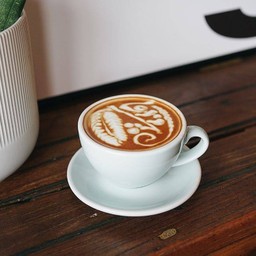 ลาเต้ร้อน