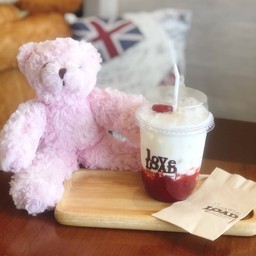 นมสตอเบอร์รี่เกาหลีเย็น