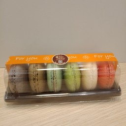 มาการอง