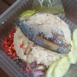 ปาแกะกลางนา