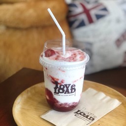 นมสตอเบอร์รี่เกาหลีปั่น