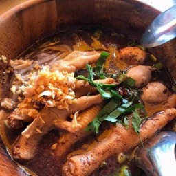 เกาเหลาตีนไก่ตุ๋น