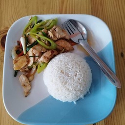 ข้าวราดพริกอ่อนไก่