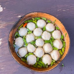 ต้มแซ่บลูกชิ้น