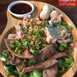 ลวกจิ้มหมูสด+ตับ น้ำจิ้มรสเด็ด