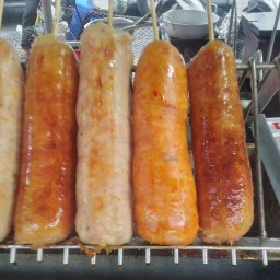 เปรี้ยวไส้กรอก