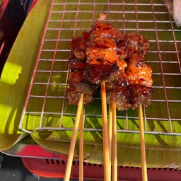 เนื้อปิ้ง โบ๊ะบ๊ะ@ตลาด80พรรษา