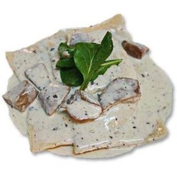 ราวิโอลีไส้เห็ด ทรัฟเฟิลครีมซอส (Ravioli stuffed with truffle in truffle and champinon cream sauce)