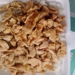 ข้าวไก่กระเทียม