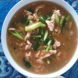 ราดหน้าเส้นใหญ่หมู,ทะเล(พิเศษ) ระบุตัวเลือก