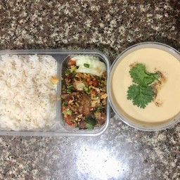 หมูสามชั้นผัดพริกเกลือราดข้าว+ไข่ตุ๋น