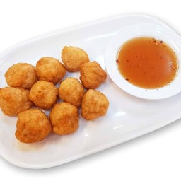 ลูกชิ้นกุ้งทอด