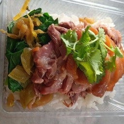 ข้าวราด