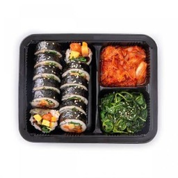 คิมบับ เซ็ทบ๊อกซ์ คิมบับพร้อมกิมจิและผักโขม