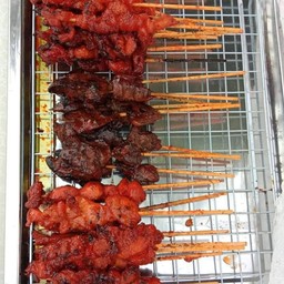 ไก่ย่างแดงสูตรโบราณ,ปลาหมึกย่างน้ำจิ้มรสเด็ด หน้าเซเว่นเพิ่มสิน 16