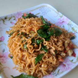 มาม่าผัดขี้เมา