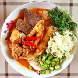 แซ่บนัว ริมคลองบ่อทอง