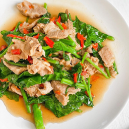 ผัดคะน้าหมูชิ้น (กับข้าว)