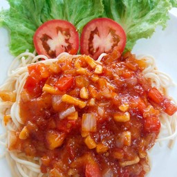 สปาเก็ตตี้ซอสมะเขือเทศปลาหมึก