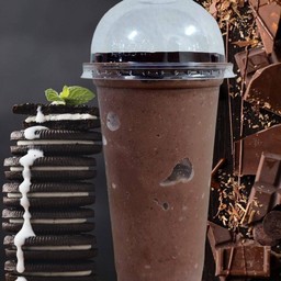 ช็อกโกแลตโอรีโอ้ปั่นราดช็อกโกแลตเหนียว