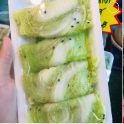 ร้านทองม้วนสดครูณิ หน้าศาลเจ้าพ่อหลักเมือง