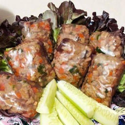 ⭐4.8 (179) - ไรซ์เบอรี่ โรล ลุยสวน หมูสับเห็ดหอม