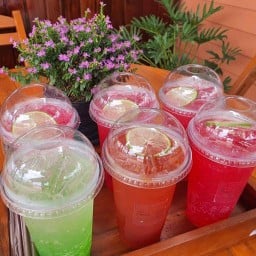 Friend’s house cafe