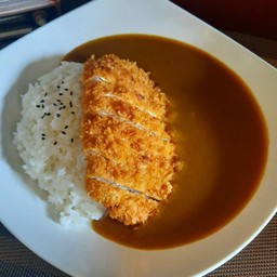 ข้าวแกงกะหรี่หมูทอด
