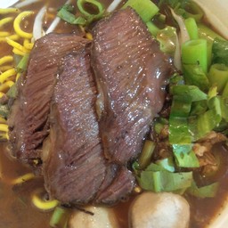 ก๋วยเตี๋ยวเรือเนื้อตุ๋น