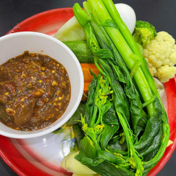 ผักลวกน้ำพริกปลาร้า