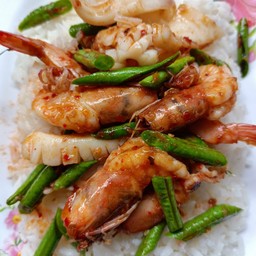 ผัดพริกแกง ทะเล
