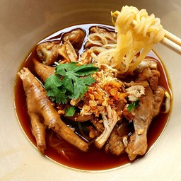 ก๋วยเตี๋ยวเส้นเล็ก