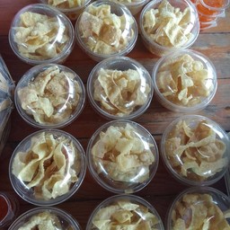 เกี๋ยวทอดเปล่า +น้ำจิ้ม