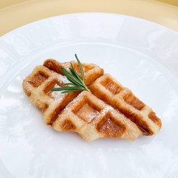 a’kin (อะ-กิน)