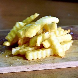 ร้าน E.S. เบอร์เกอร์ || เบอร์เกอร์เนื้อ และสปาเก็ตตี้สูตรเด็ด