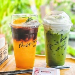 New New Coffee หน้า ป๋าดม คาร์แคร์