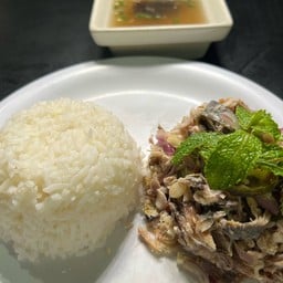 ข้าวยำปลาทู-ซุปสาหร่าย