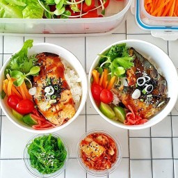 คุณยายเล็ก หมูทอด