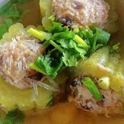 ต้มจืดมะระยัดไส้หมู