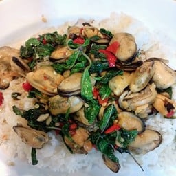 ข้าวหอยแมลงภู่ผัด