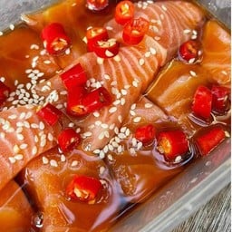 แซลมอนดองน้ำปลา ไซส์ S