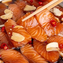 แซลมอนดองซีอิ้ว ไซส์ M 120-125g